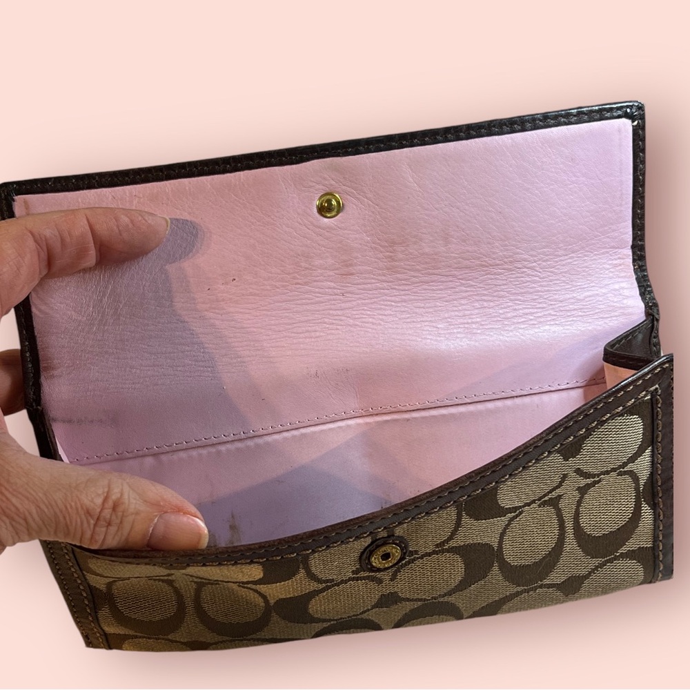 Coach Wallet - Picture 4 of 5